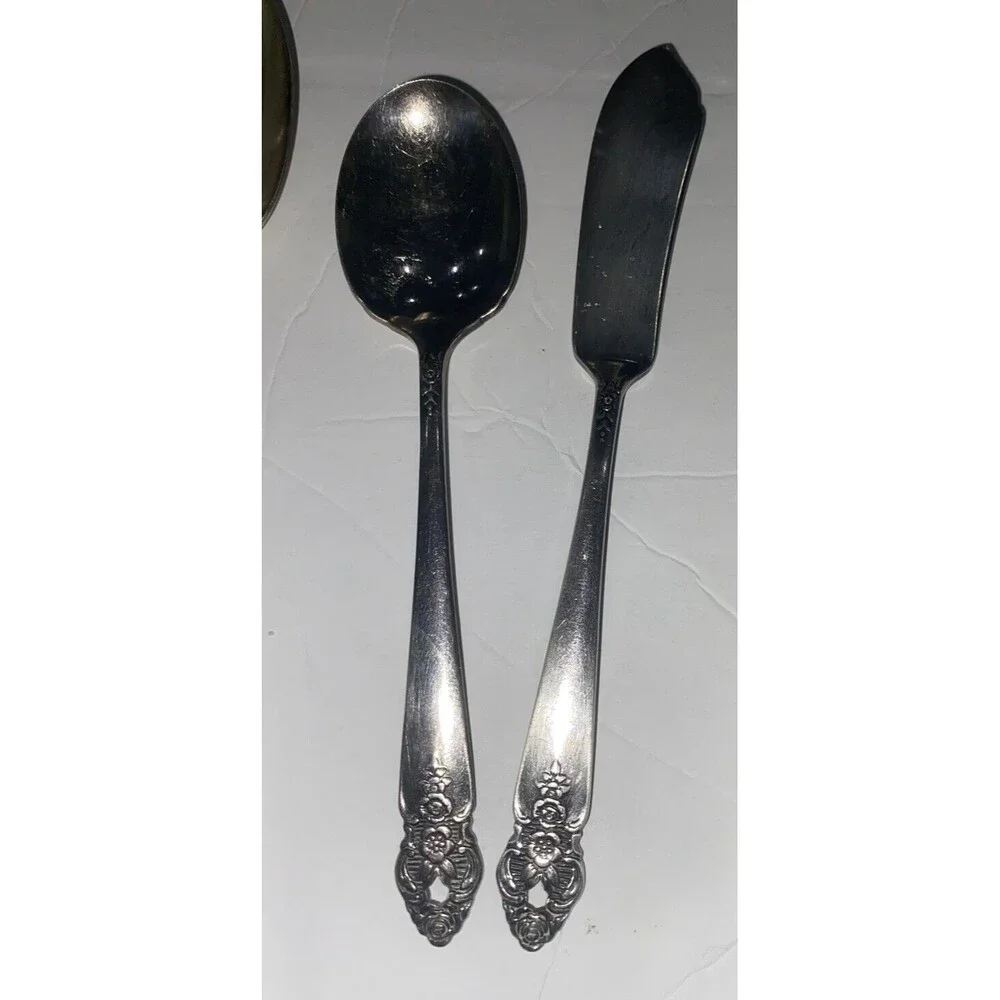 13 Pc Vintage Distinction (Silverplate 1951) Prestige Plate-by Oneida